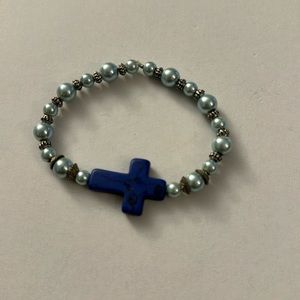 Pretty Beaded Bracelet Cross Blue Religious D5